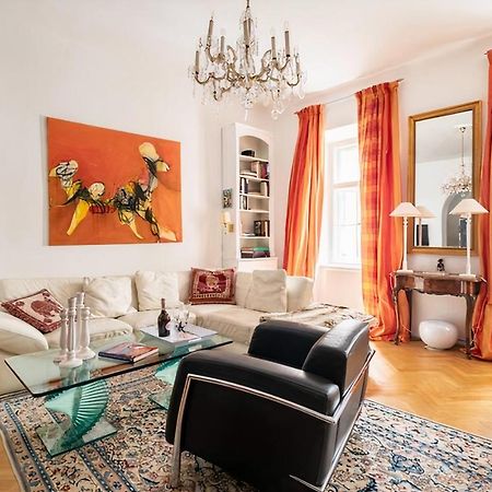 Imperial Gem . Flamboyant Studio . Heart Of Vienna Apartment Bagian luar foto