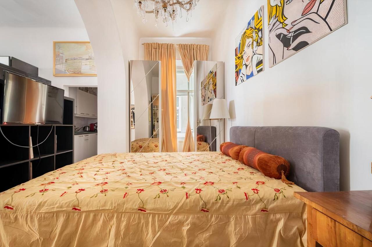Imperial Gem . Flamboyant Studio . Heart Of Vienna Apartment Bagian luar foto